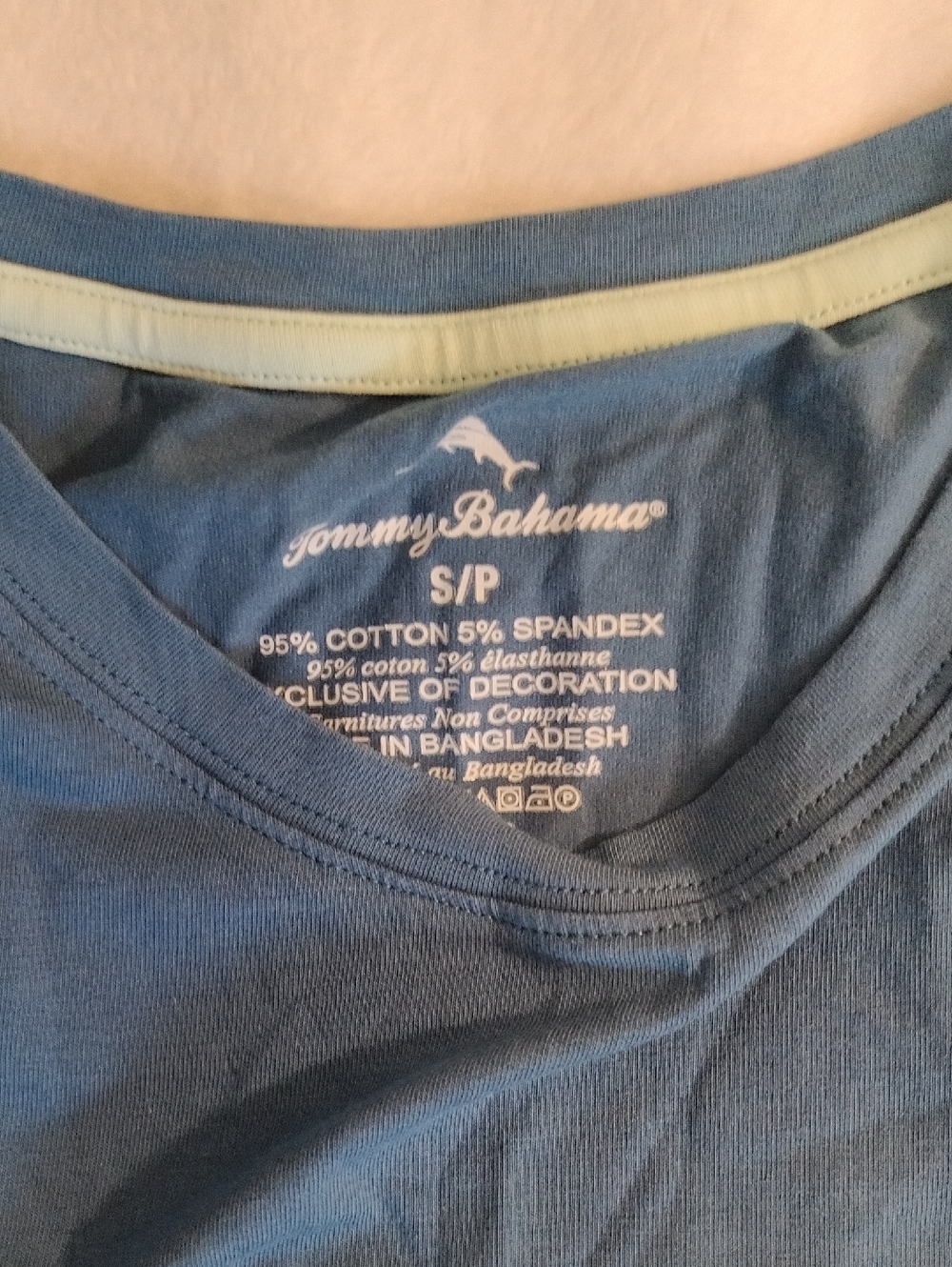 Under Armour The Tech Tee Performance & Tommy Bahama Shirt Bundle Men's Small - Picture 3 of 4